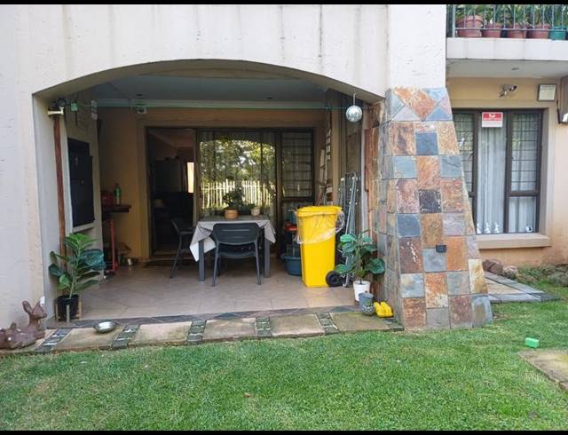 2 BEDROOM TOWNHOUSE FOR SALE IN PRIMROSE